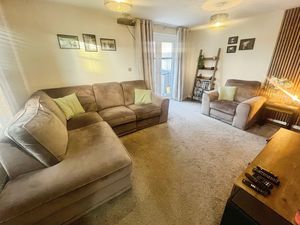 Lounge- click for photo gallery